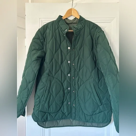 summersalt Quilted Olive Green/Hunter Reversible Snap-Front Jacket - Picture 3 of 5
